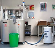 Пылесос Nilfisk VHW310, мощностью 1,5 кВт, подходит для работы на фармацевтическом, пищевом или химическом предприятии