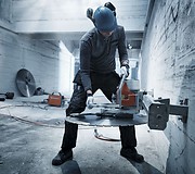 Установка cтенорезной машины Husqvarna WS 482 HF для работы
