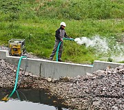 Перекачка воды из различных водоёмов при помощи гидравлического насоса LWP 2